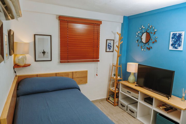 Room 11 of 29