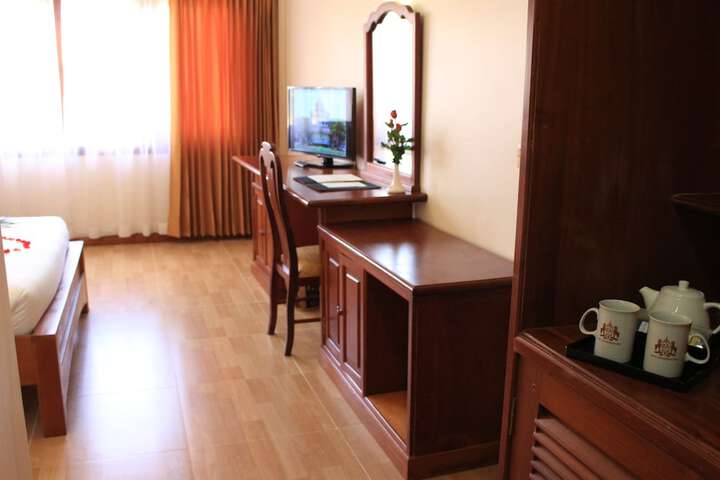 Room 14 of 53