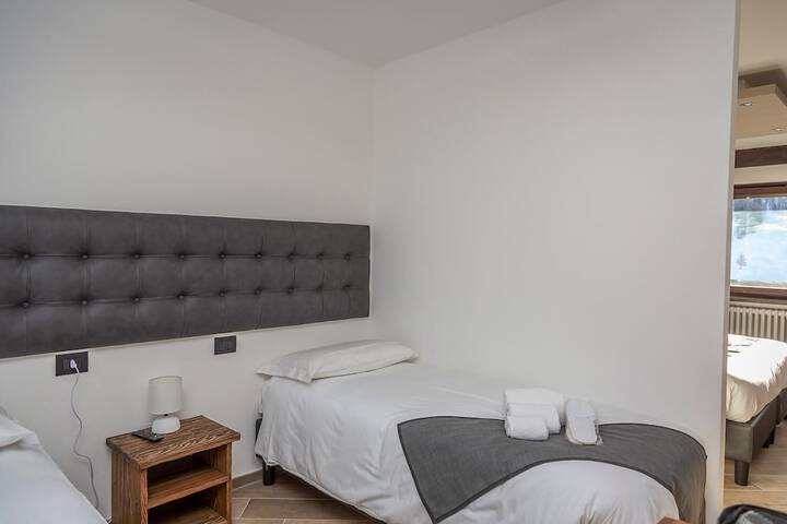 Room 16 of 46