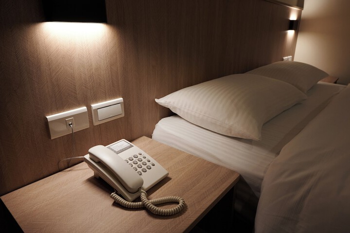 Room 12 of 23