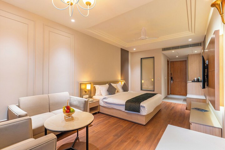 Room 10 of 61