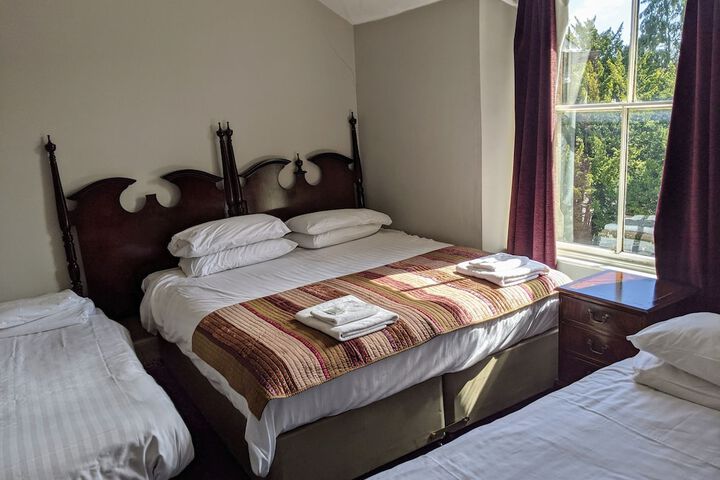 Room 43 of 69