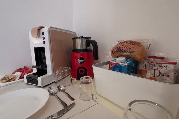 Breakfast/Coffee Service 49 of 52