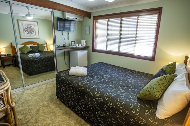 Room 5 of 67