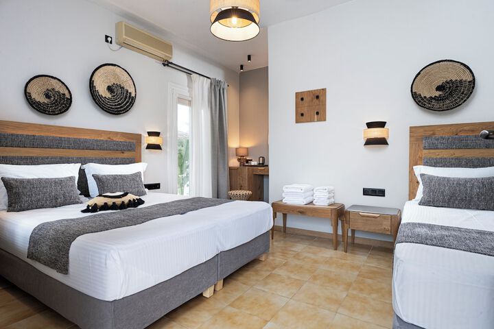 Room 15 of 112