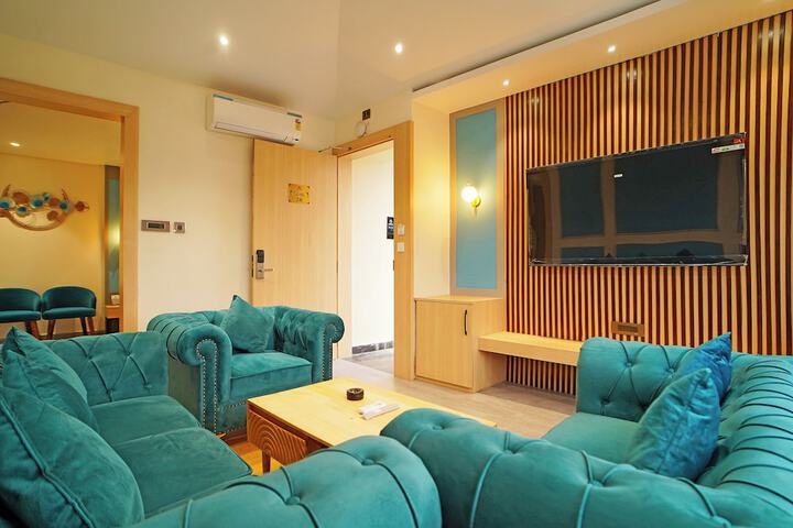 Room 46 of 94