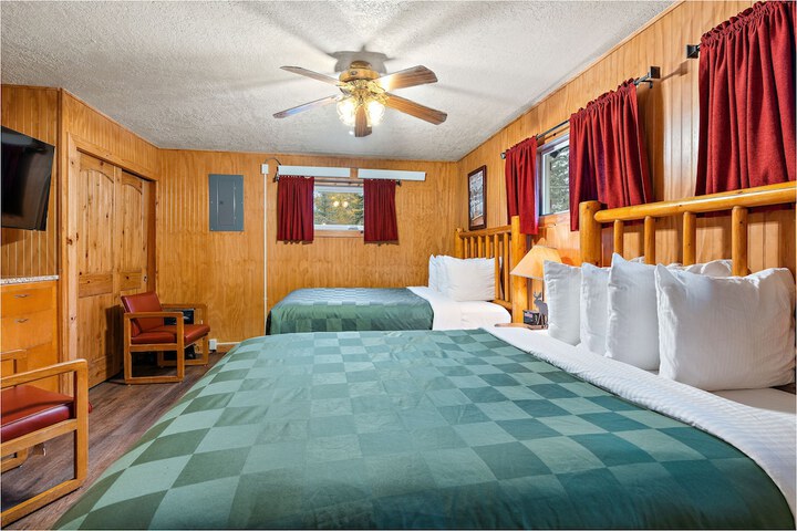 Room 41 of 153