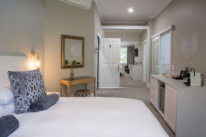 Room 15 of 35