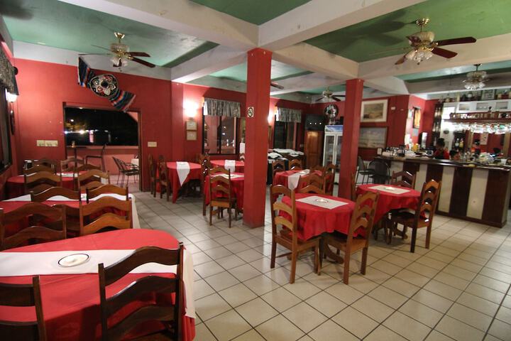 Dining 79 of 139