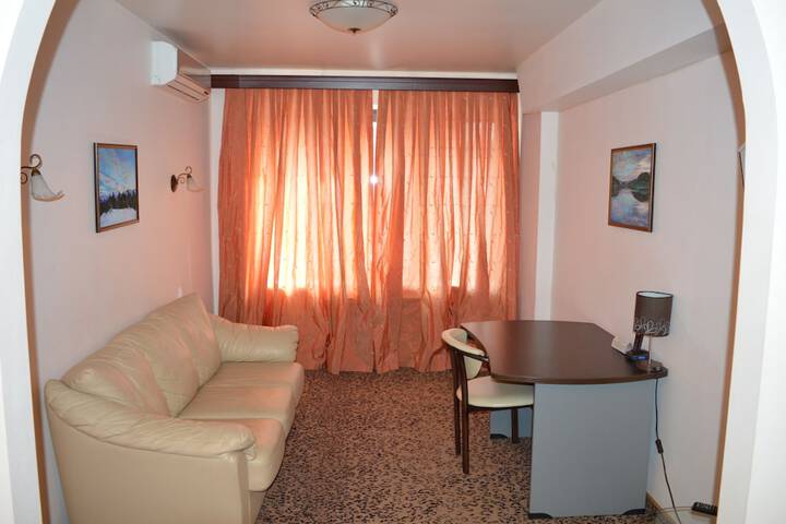 Room 12 of 33