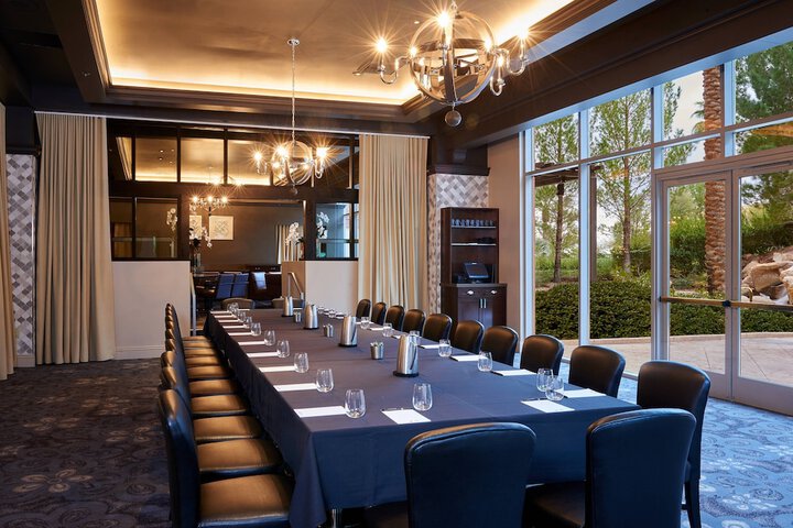 Dining 103 of 192