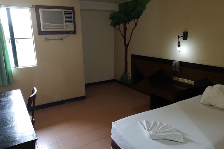 Room 10 of 42