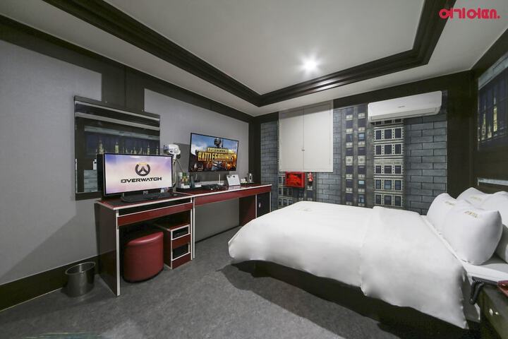 Room 30 of 55