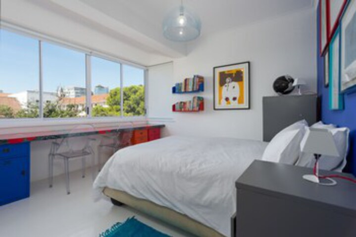 Room 9 of 22
