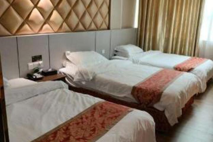 Room 7 of 7