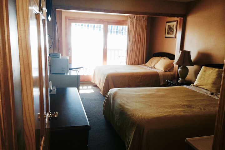 Room 14 of 32