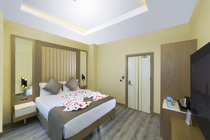 Room 19 of 43