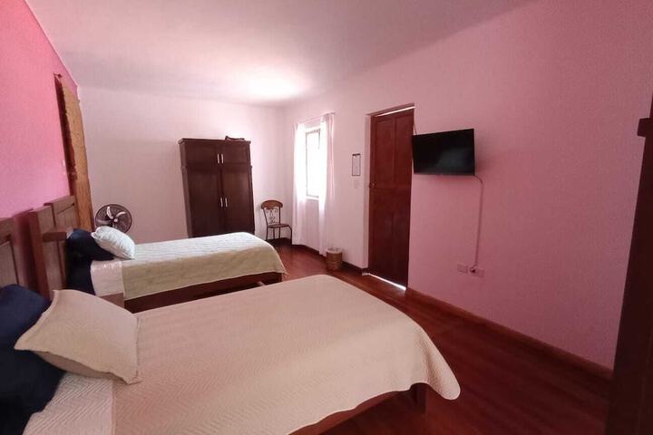 Room 16 of 35