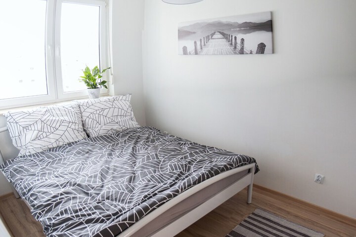 Room 4 of 46