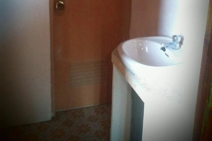 Room 7 of 16