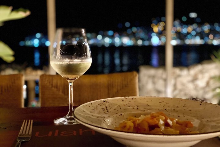 Dining 110 of 138