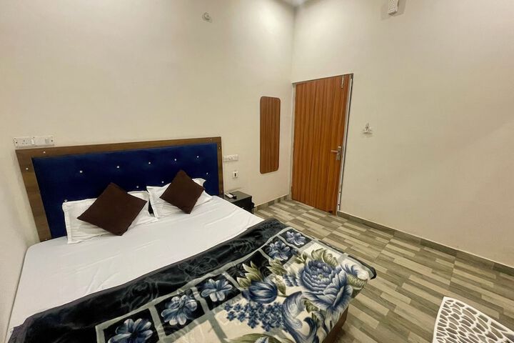 Room 28 of 57