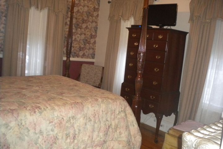 Room 7 of 39