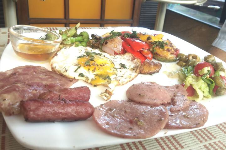Breakfast/Coffee Service 34 of 43