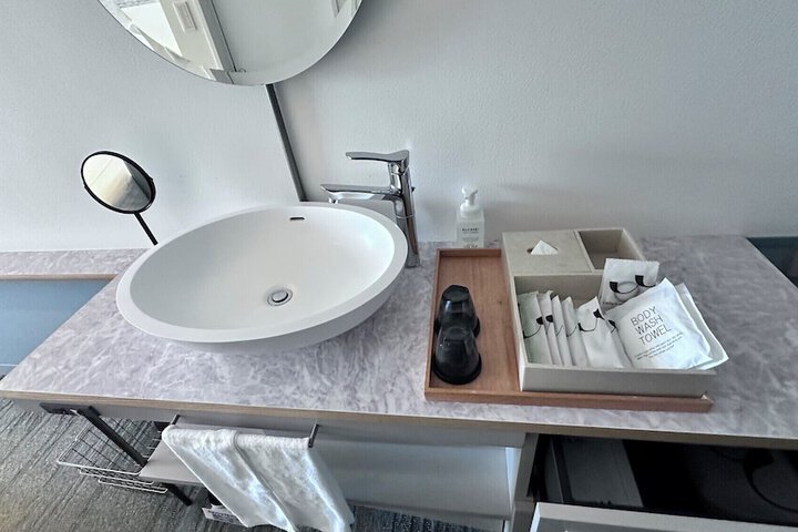 Room 45 of 203