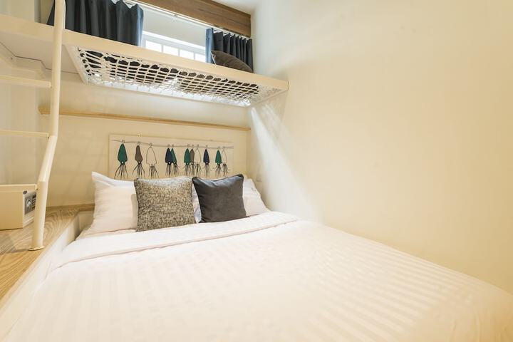 Room 7 of 73