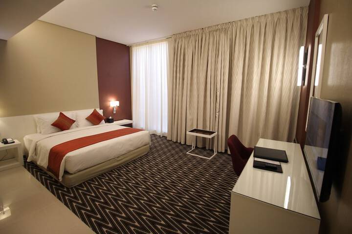 Room 10 of 37