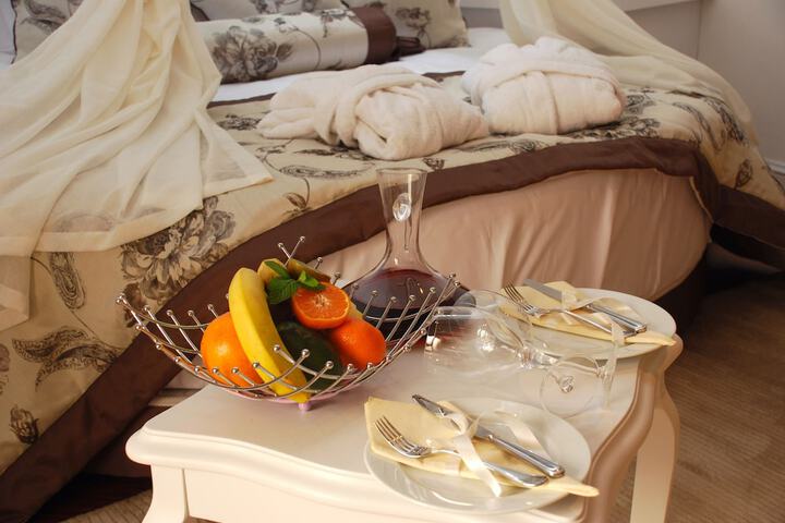 Dining Photos