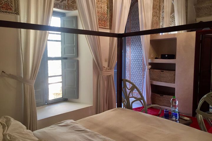 Room 8 of 189