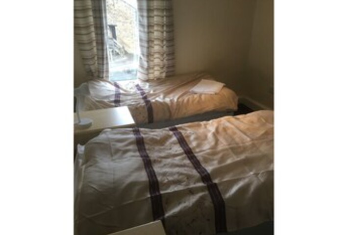 Room 32 of 41