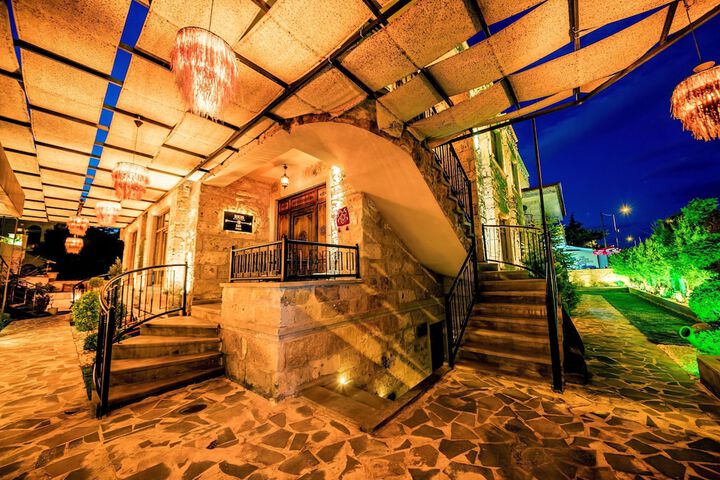 Hotel Exterior 119 of 124