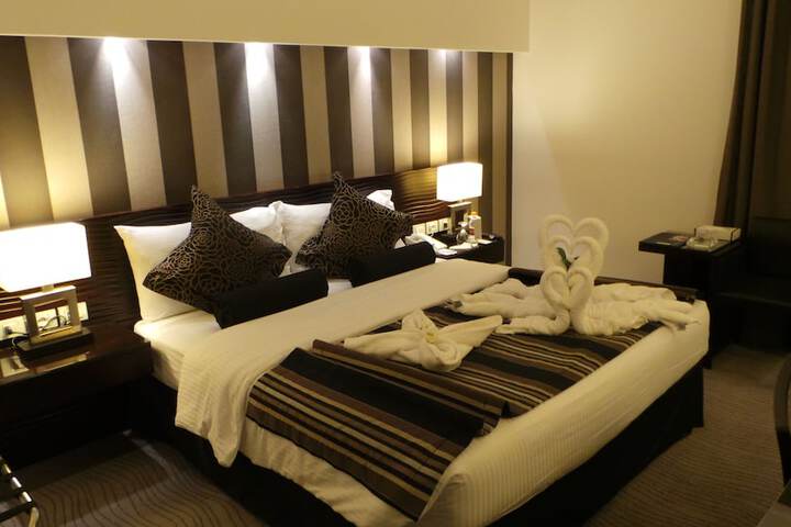 Room 3 of 47