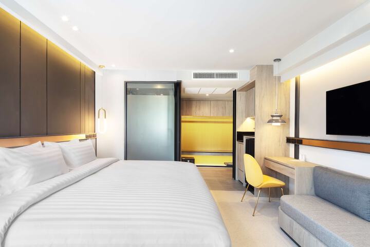 Room 8 of 59