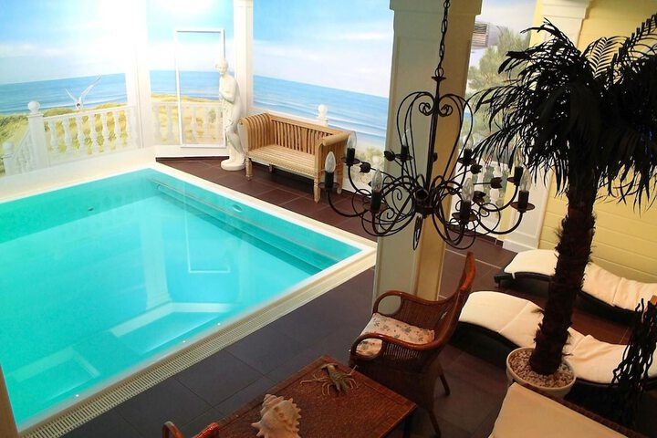 Hotel with Pool