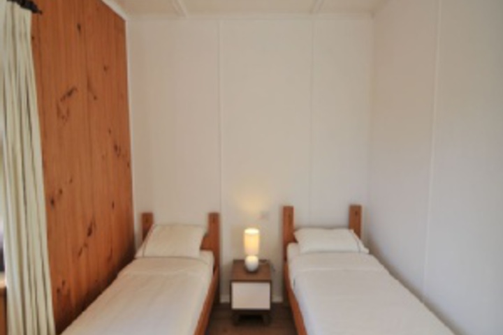 Room 45 of 693