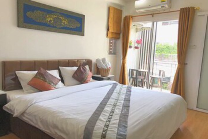 Room 10 of 20