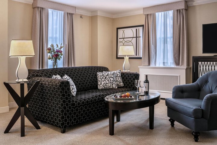 Room 42 of 81