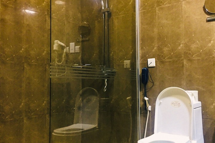 Room 21 of 46