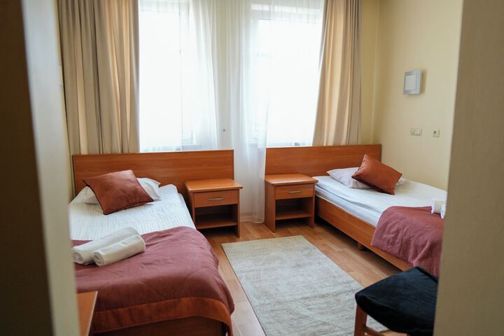Room 20 of 77
