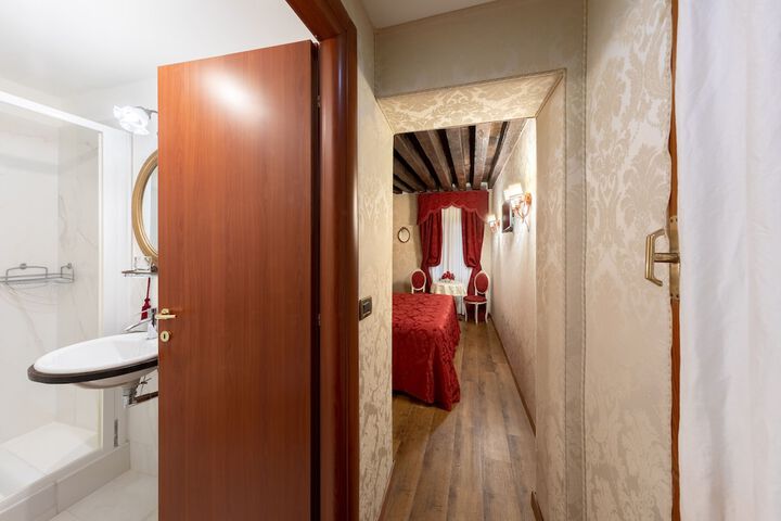 Room 15 of 45