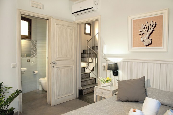 Room 20 of 49