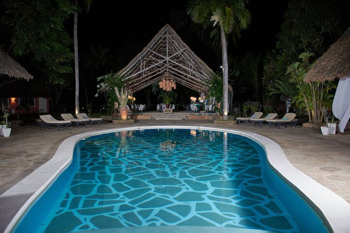 Pool 20 of 34