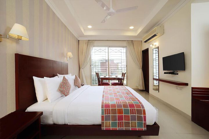 Room 2 of 17