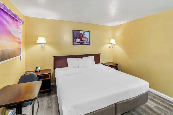Room 5 of 22