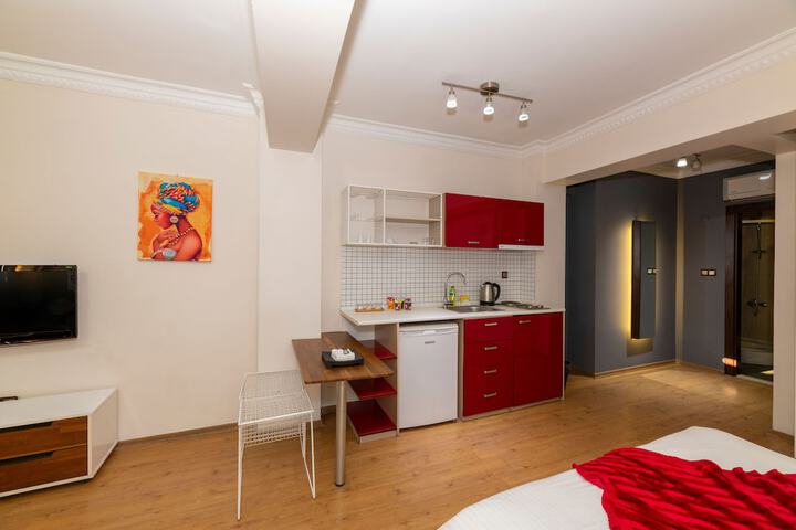 Room 93 of 138