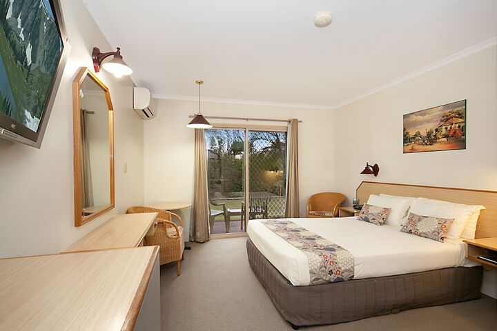 Room 3 of 132